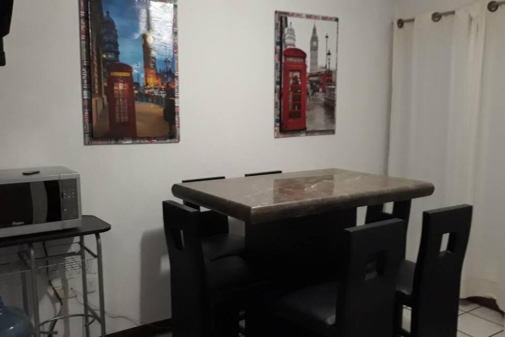 Villa Casa Ejecutivo Zona Iteso Bahia De Acapulco Guadalajara Esterno foto